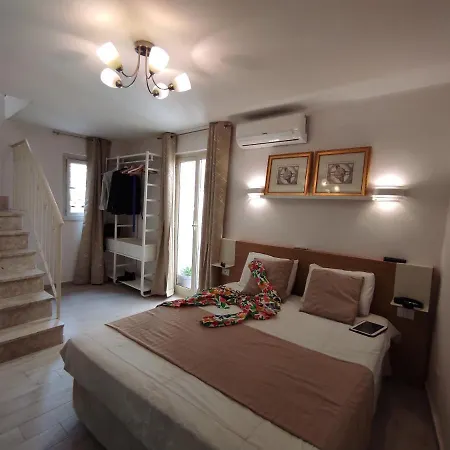 House * Taormina